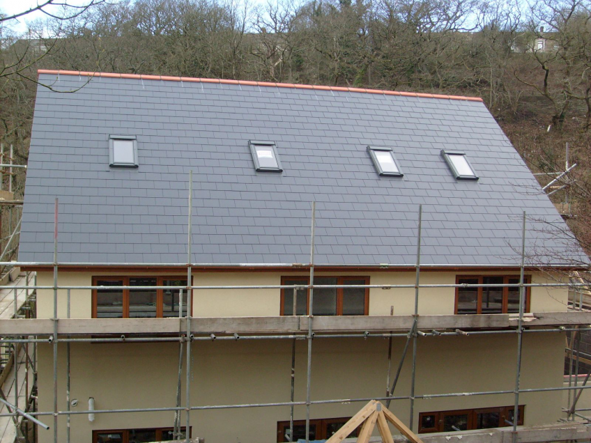 Roof repairs Bridgend and projects throughout South Wales. Slate Roofs